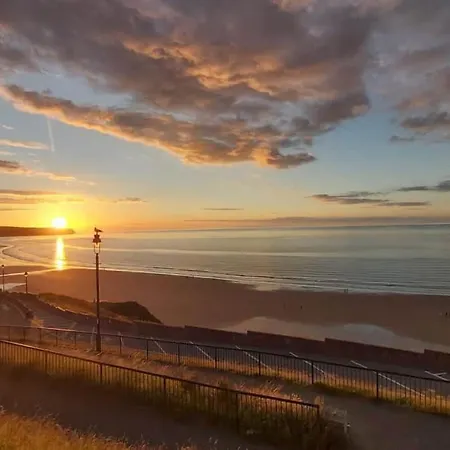 Annie's , . Beautiful Sea Views * Whitby