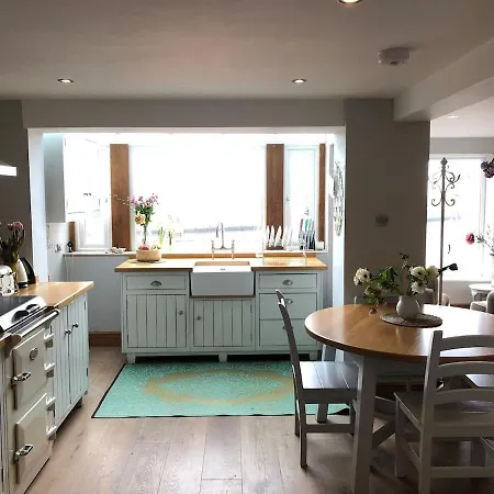Annie's , . Beautiful Sea Views *